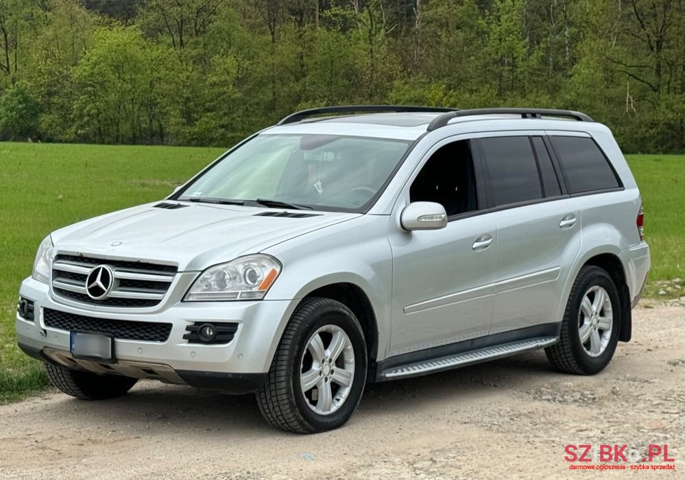 2008' Mercedes-Benz GL photo #1