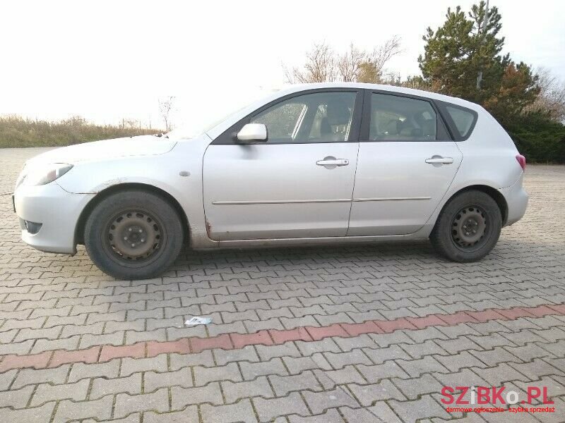 2004' Mazda 3 photo #2