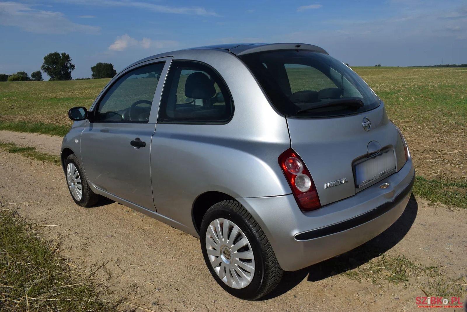 2005' Nissan Micra photo #3