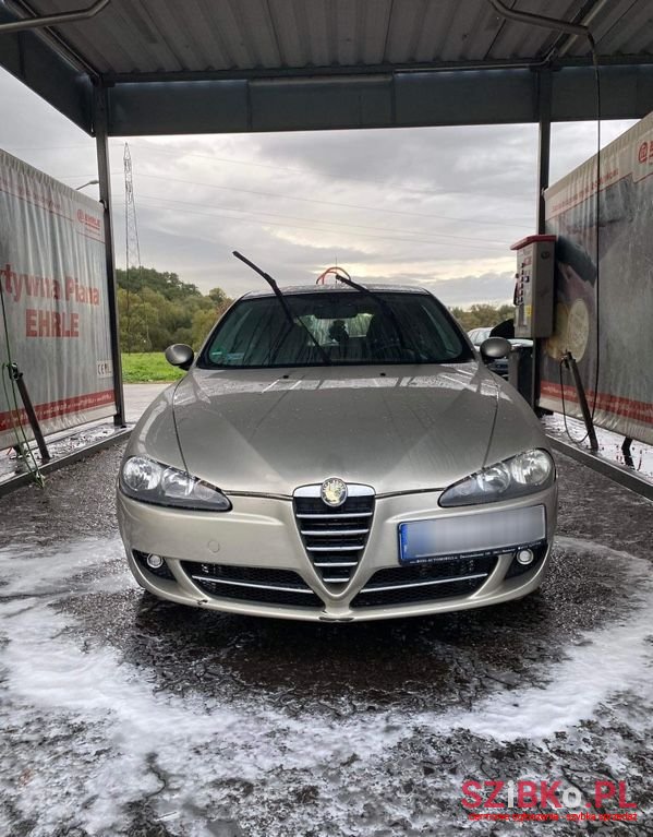 2006' Alfa Romeo 147 photo #2