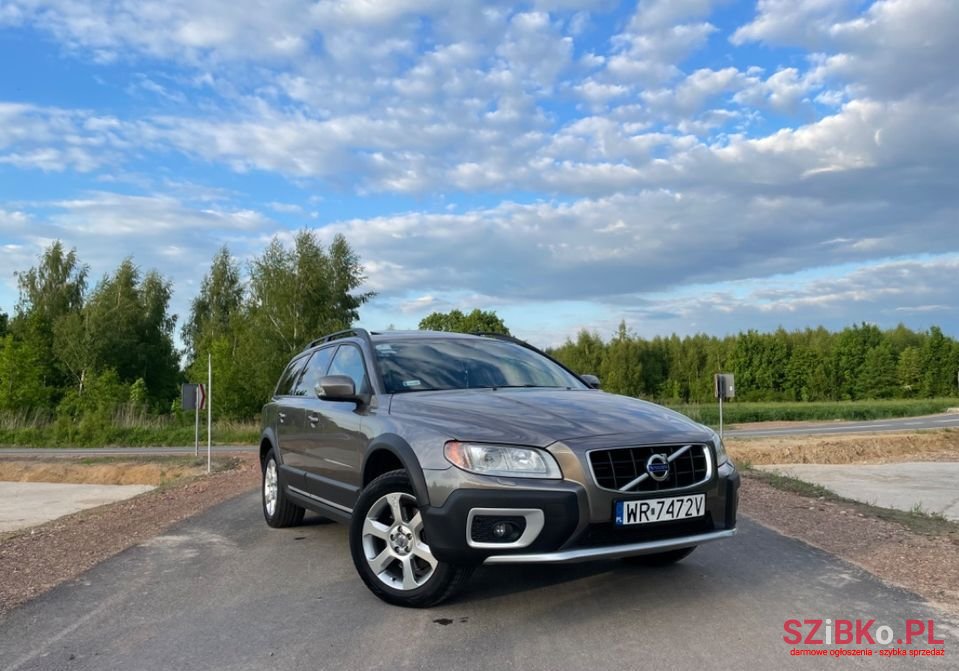 2010' Volvo Xc 70 photo #1