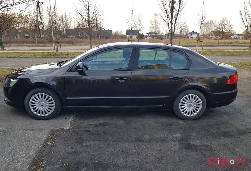 2014' Skoda Superb photo #1