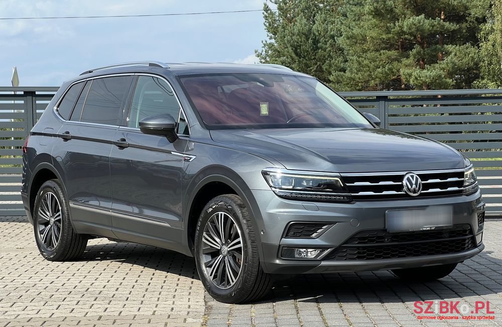 2019' Volkswagen Tiguan Allspace photo #1
