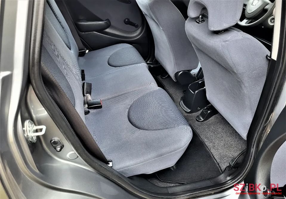 2005' Honda Jazz photo #6