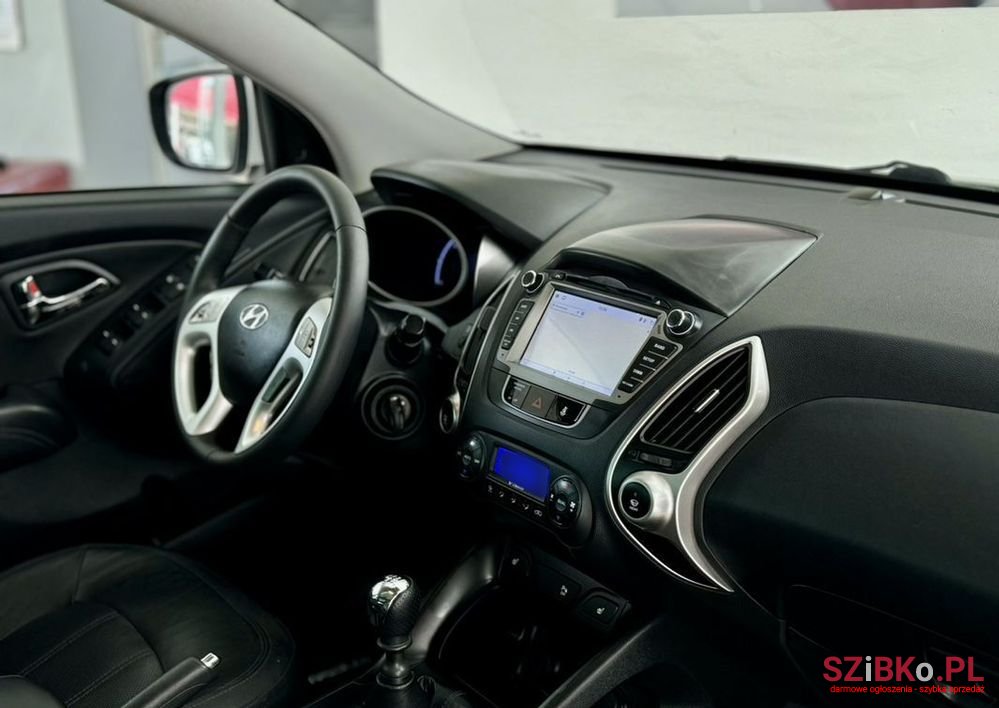 2012' Hyundai ix35 photo #5