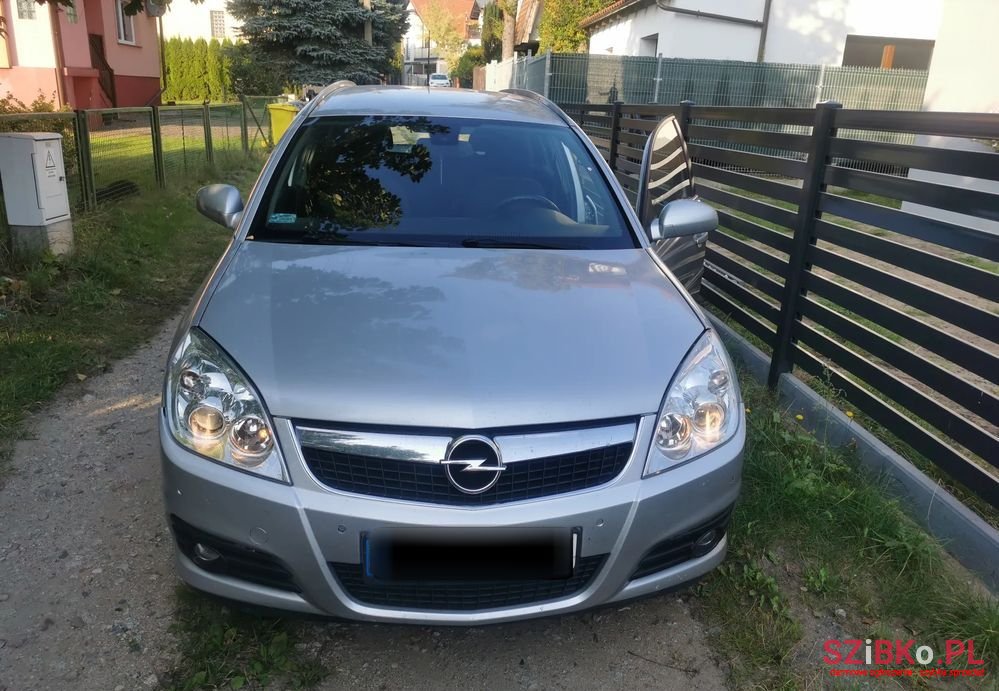 2006' Opel Vectra 1.8 Caravan Edition photo #4