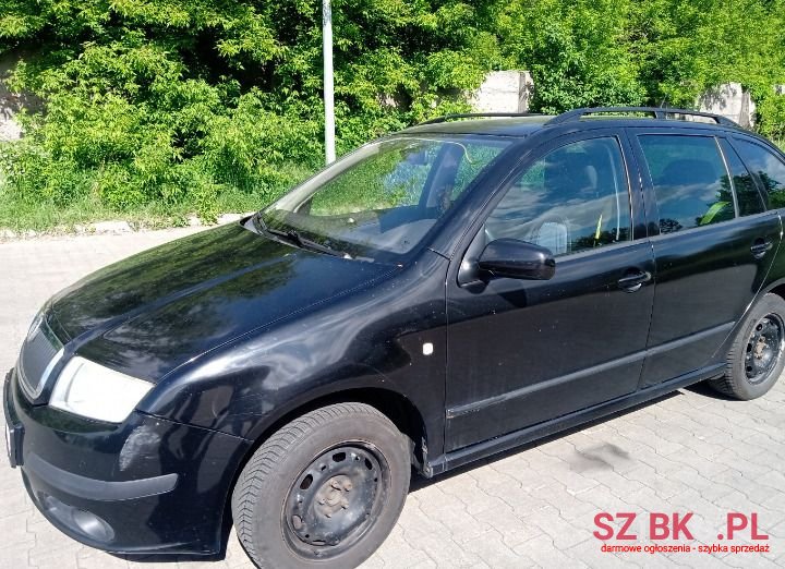 2005' Skoda Fabia photo #5