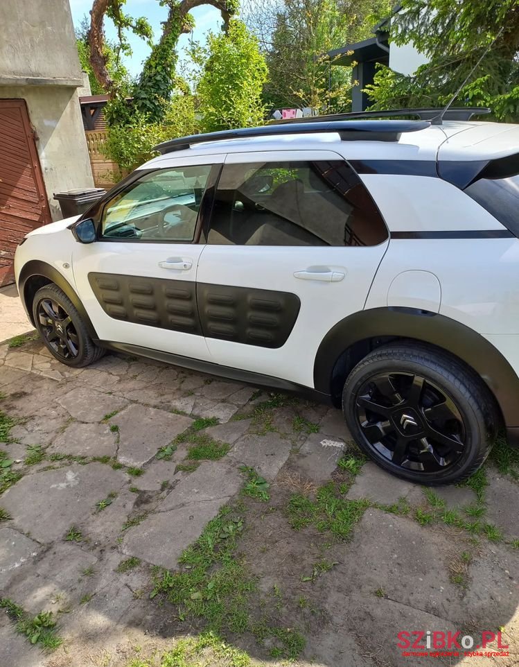 2016' Citroen C4 Cactus photo #6