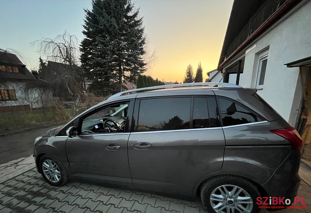 2013' Ford Grand C-MAX photo #4