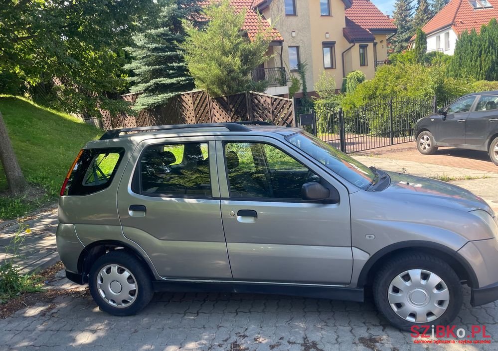 2004' Suzuki Ignis 1.3 Ddis Comfort photo #4