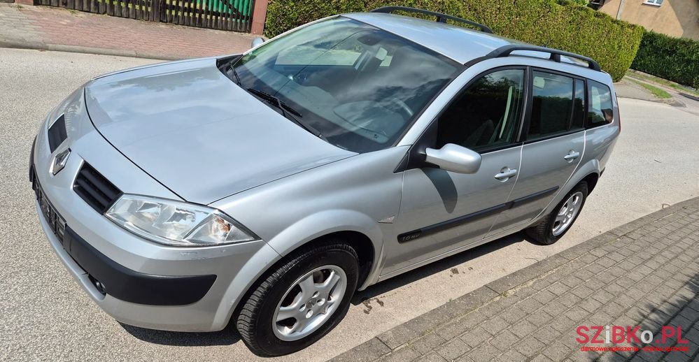 2005' Renault Megane photo #2