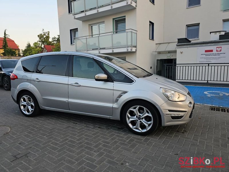 2010' Ford S-Max photo #2