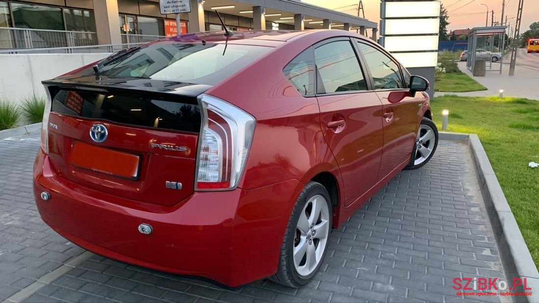 2012' Toyota Prius photo #6