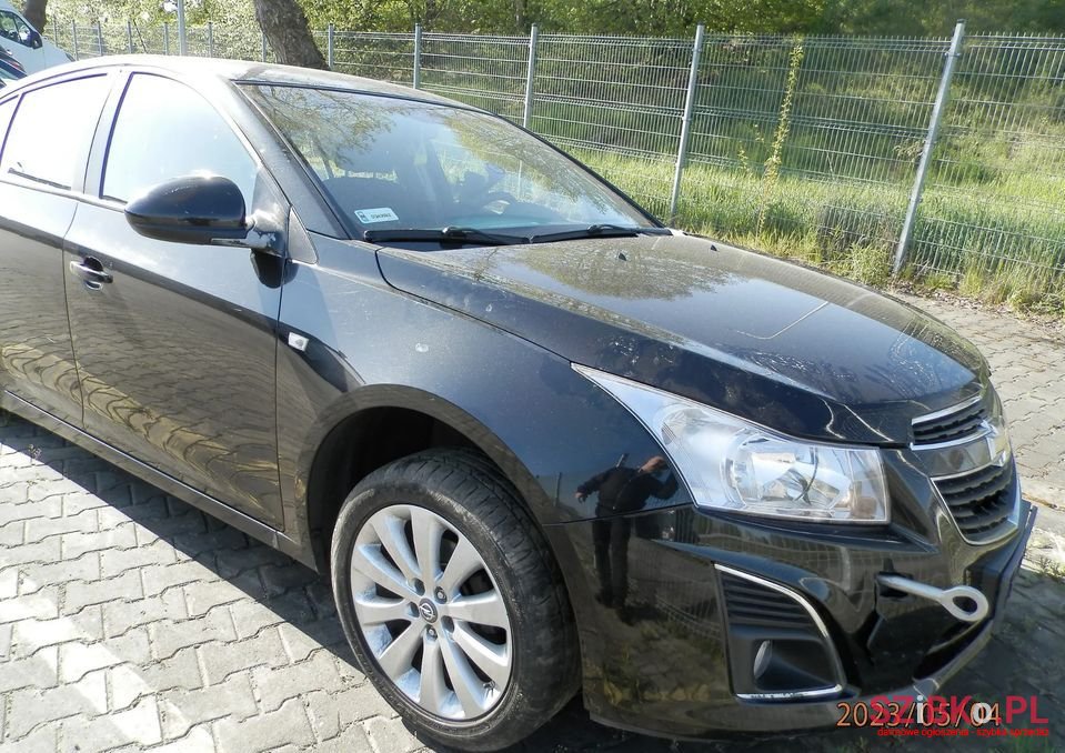 2013' Chevrolet Cruze photo #2