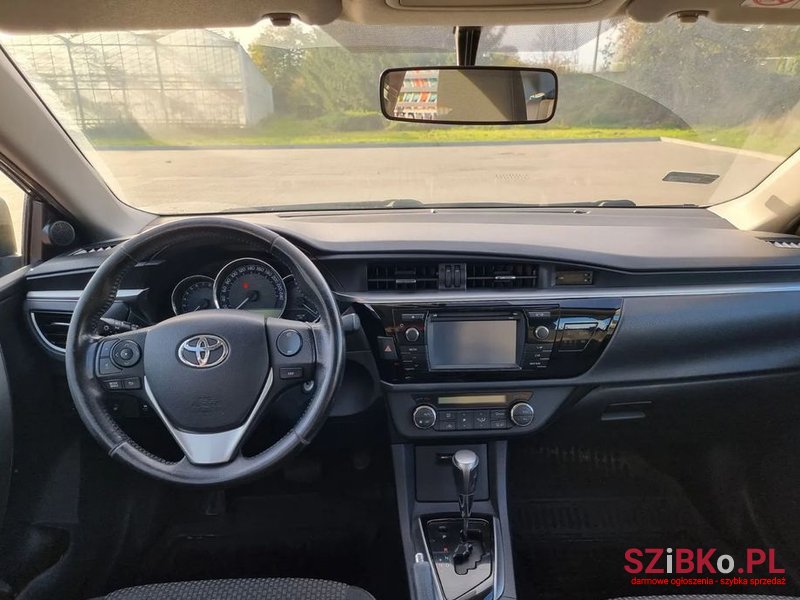 2015' Toyota Corolla photo #4