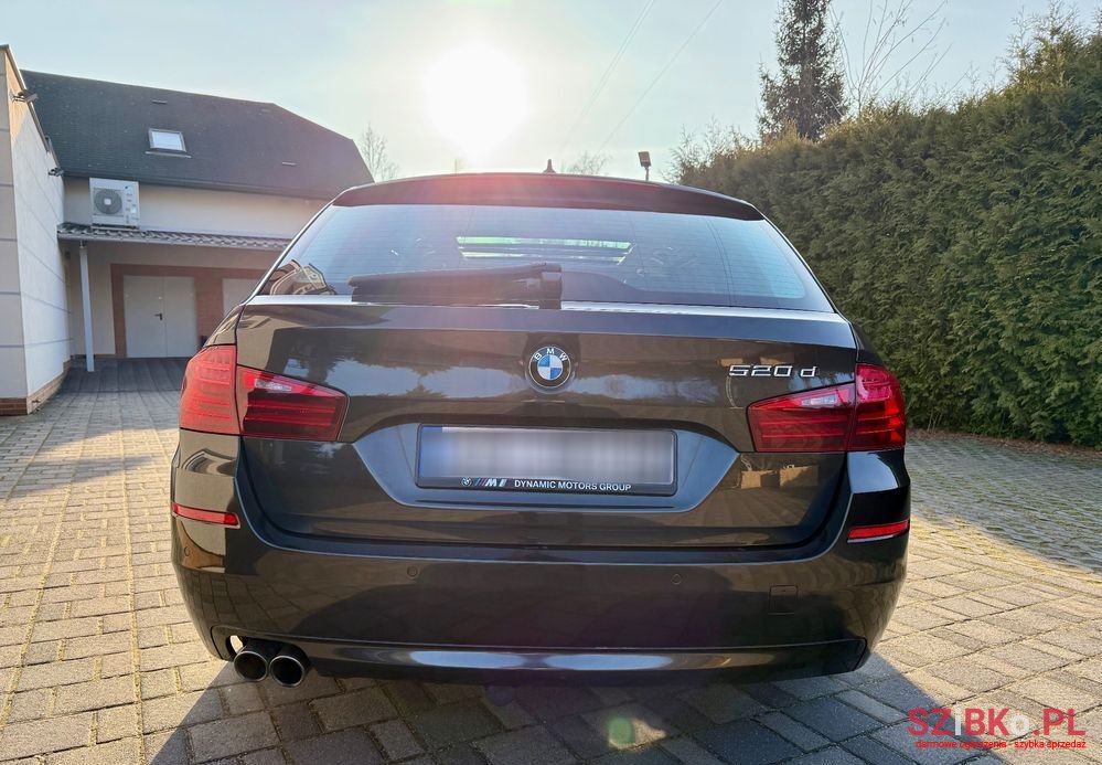 2014' BMW 5 Series 520D Luxury Line photo #5