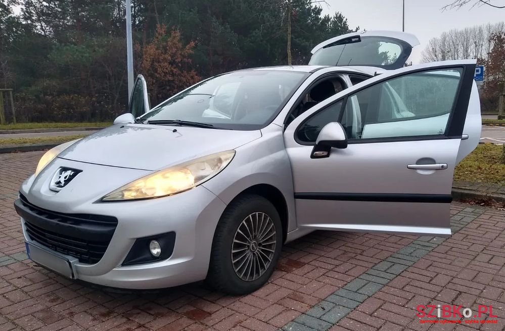 2010' Peugeot 207 photo #1