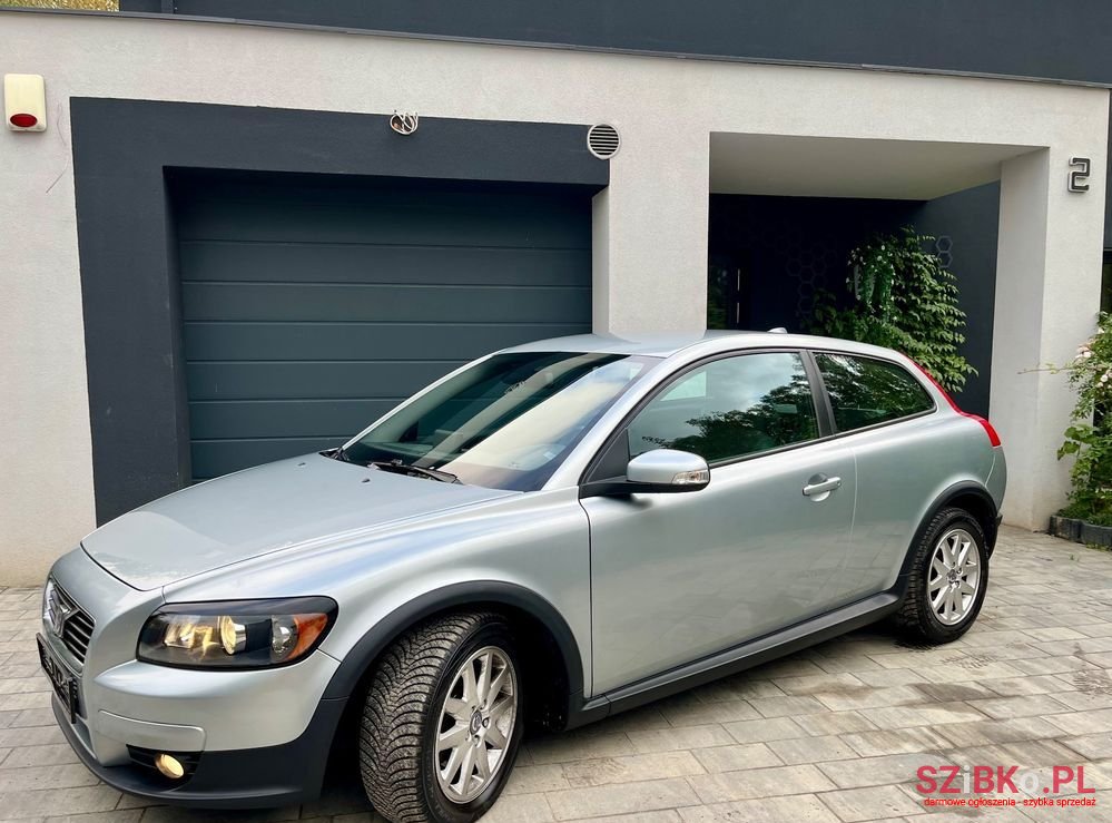 2007' Volvo C30 2.0D photo #2