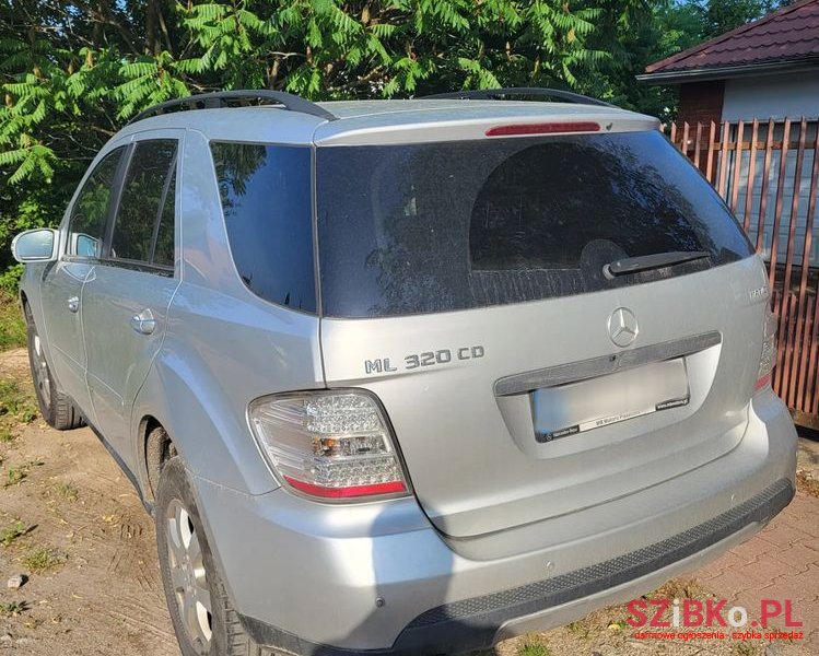 2007' Mercedes-Benz Ml 320 Cdi 4-Matic photo #2