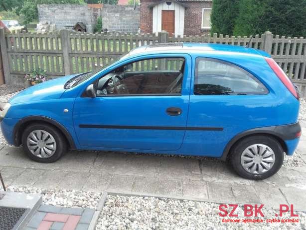 2001' Opel Corsa photo #1