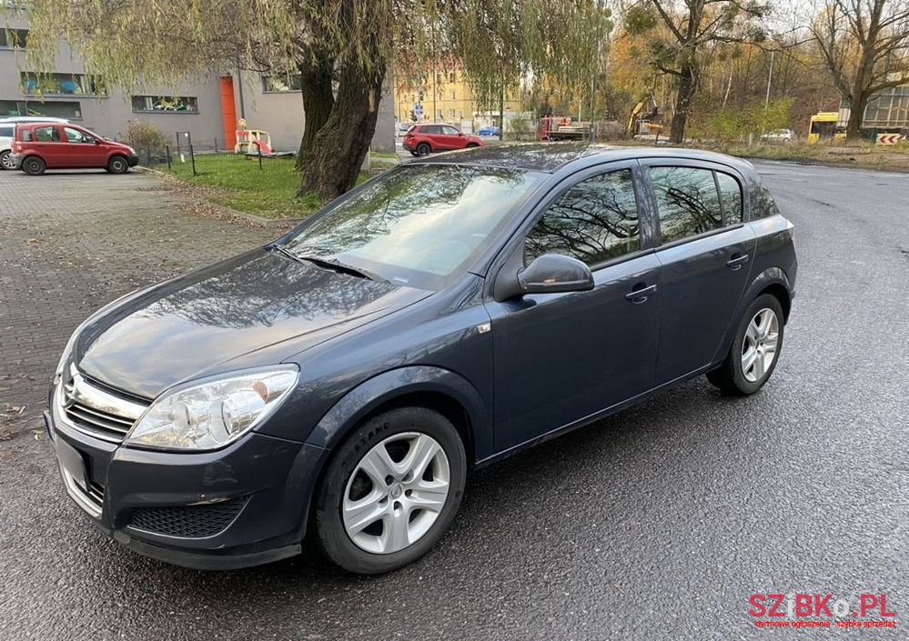 2009' Opel Astra 1.4 Edition photo #5