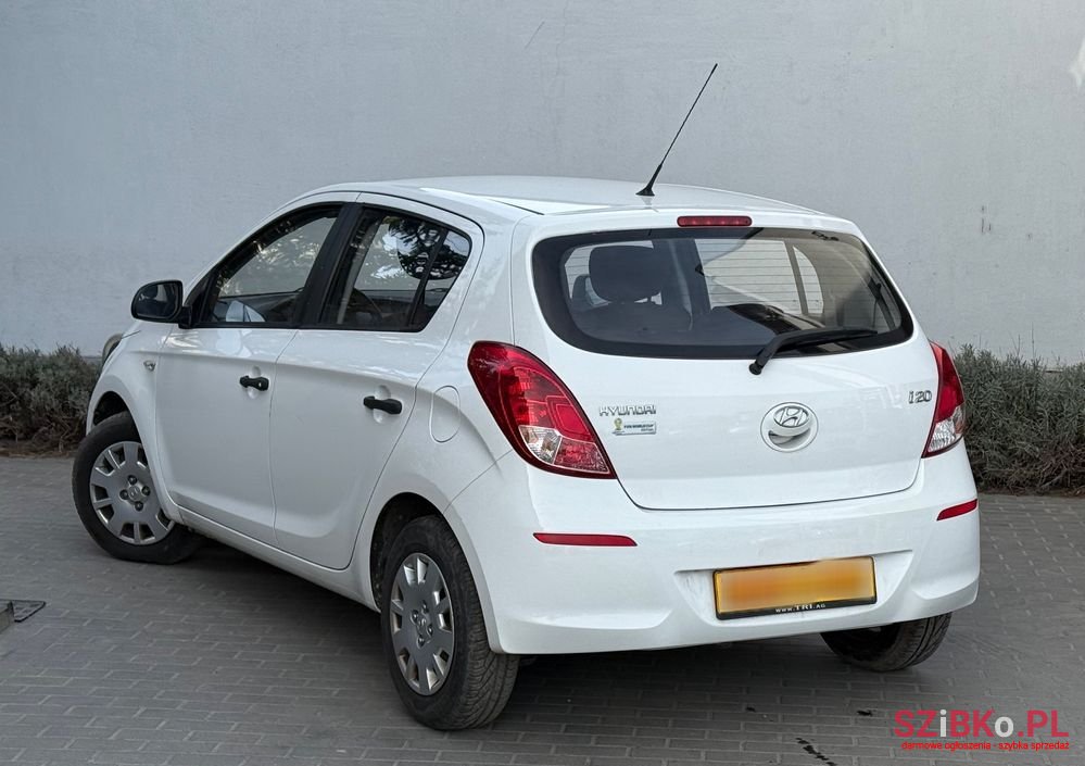 2014' Hyundai i20 1.25 Style photo #3