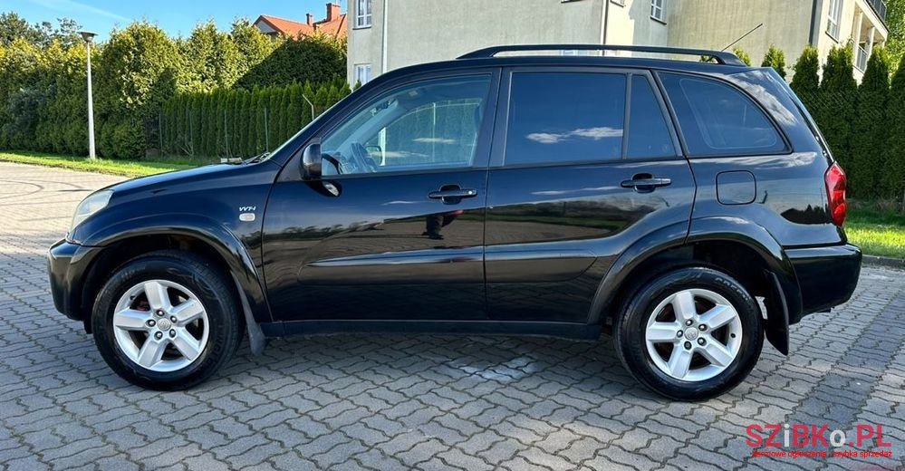 2005' Toyota RAV4 2.0 Vvt-I 4X4 photo #2