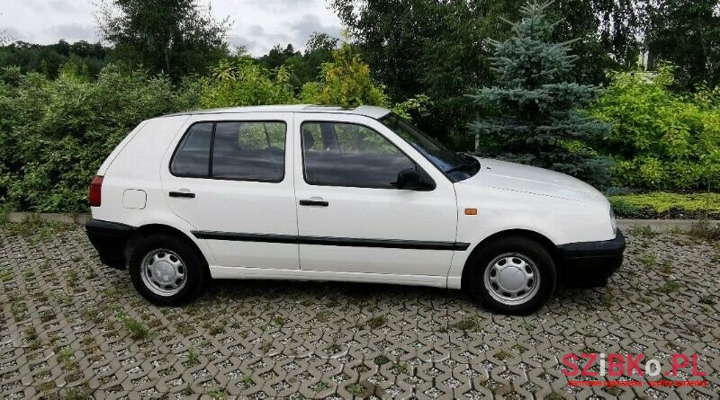 1993' Volkswagen Golf photo #5