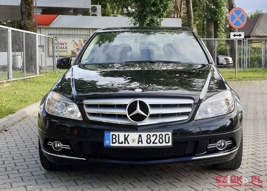 2010' Mercedes-Benz Klasa C photo #2
