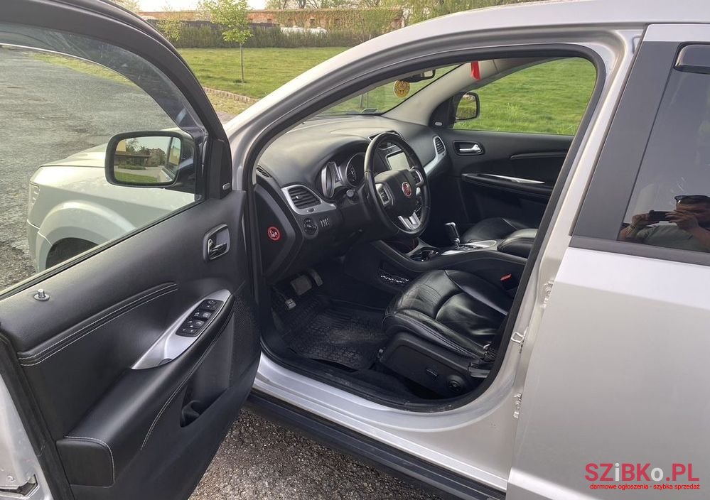 2014' Fiat Freemont photo #6