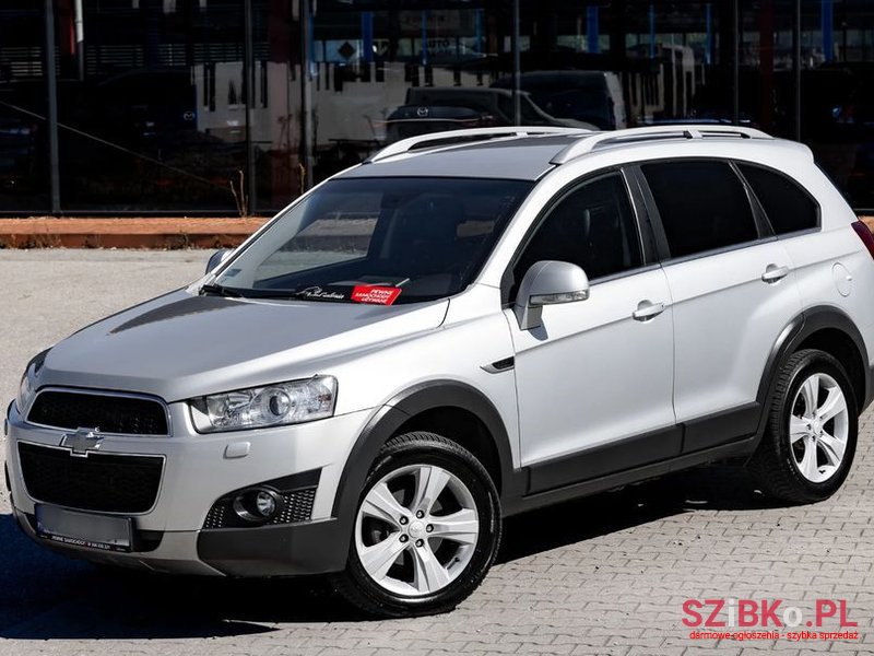 2011' Chevrolet Captiva 2.2 D Lt+ Fwd photo #2