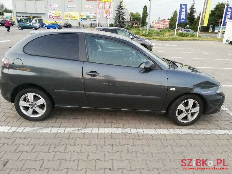 2008' SEAT Ibiza photo #1