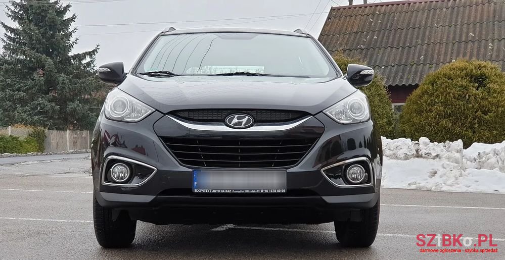 2011' Hyundai ix35 2.0 Premium 2Wd photo #2