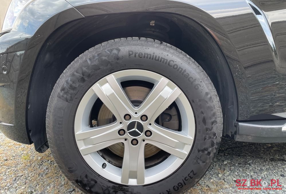 2011' Mercedes-Benz GLK photo #2