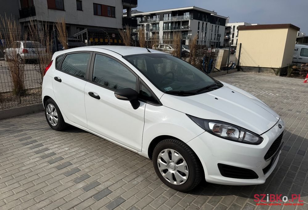 2016' Ford Fiesta photo #3