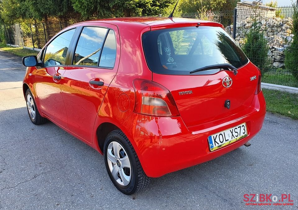 2007' Toyota Yaris photo #2