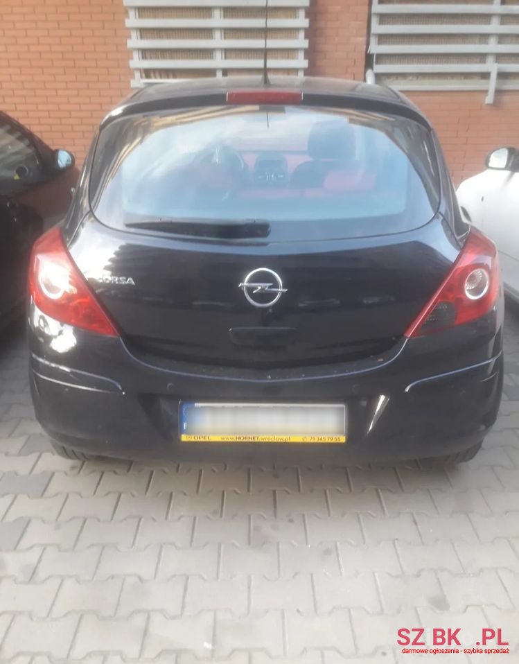 2009' Opel Corsa 1.0 12V Essentia photo #1