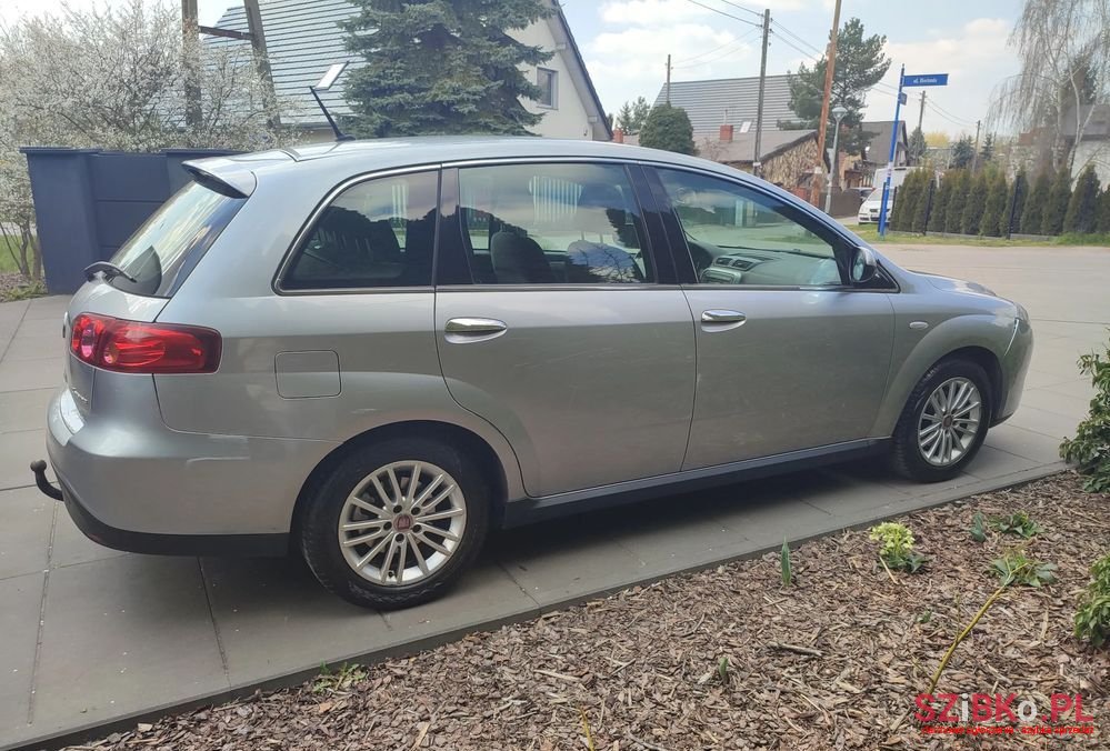2008' Fiat Croma 1.9 Jtd Dynamic photo #4