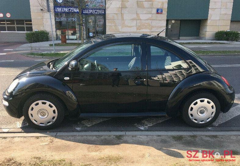 2002' Volkswagen New Beetle photo #2