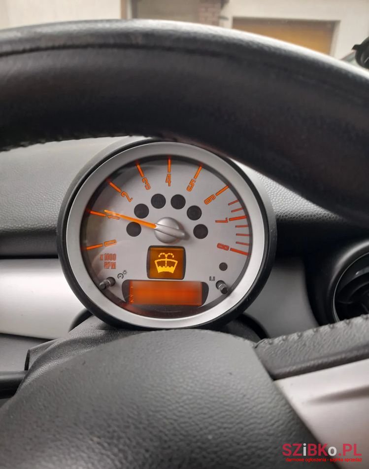 2009' MINI Clubman Cooper photo #6