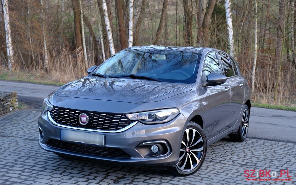 2017' Fiat Tipo photo #1