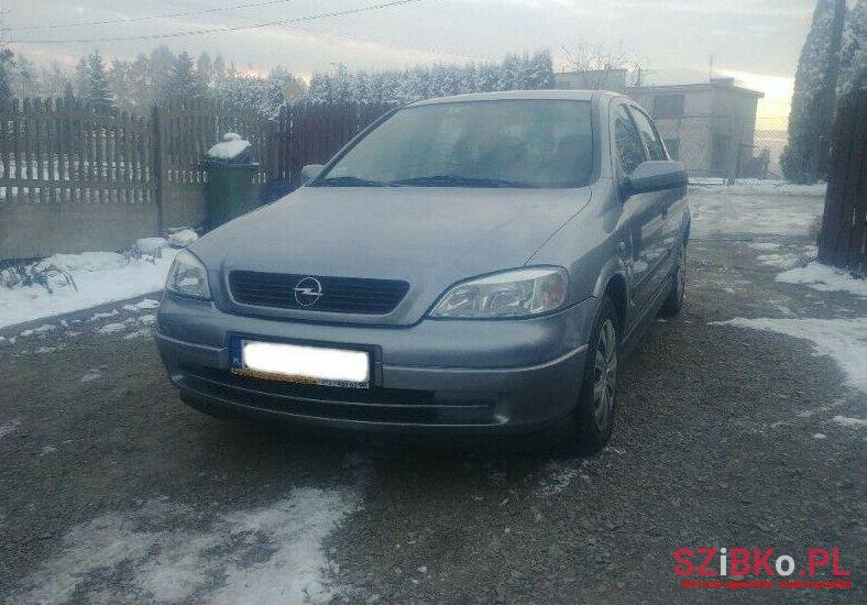 2004' Opel Astra photo #1