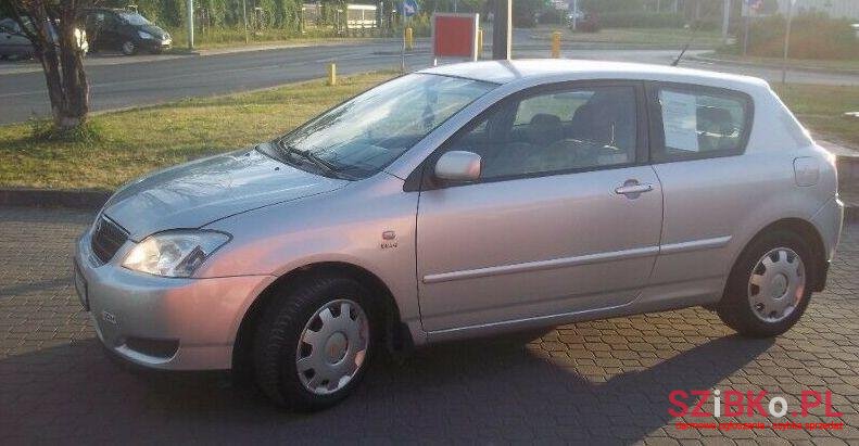 2002' Toyota Corolla photo #1