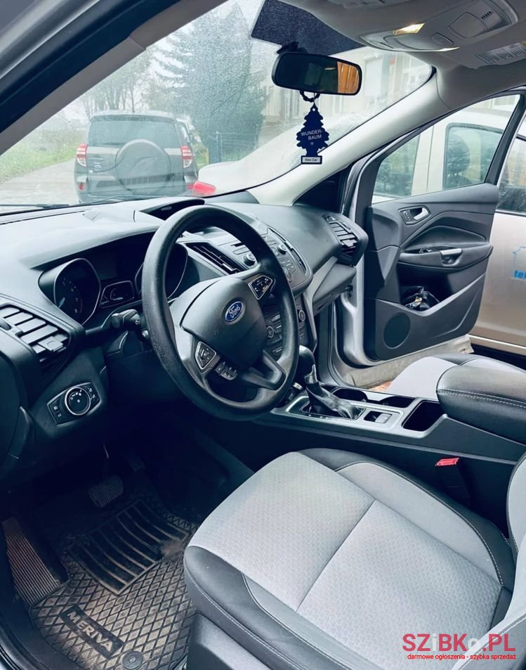 2017' Ford Escape photo #5