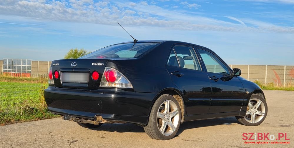 2002' Lexus IS 200 Elegance photo #5