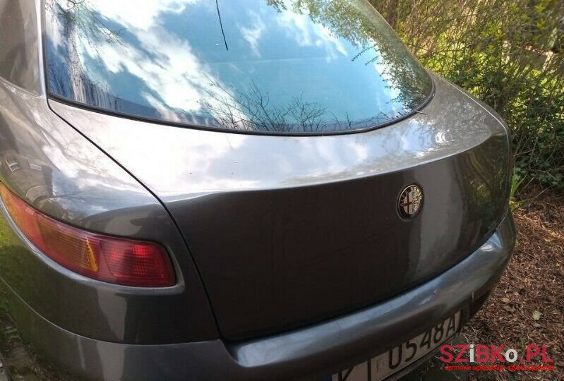 2006' Alfa Romeo photo #2