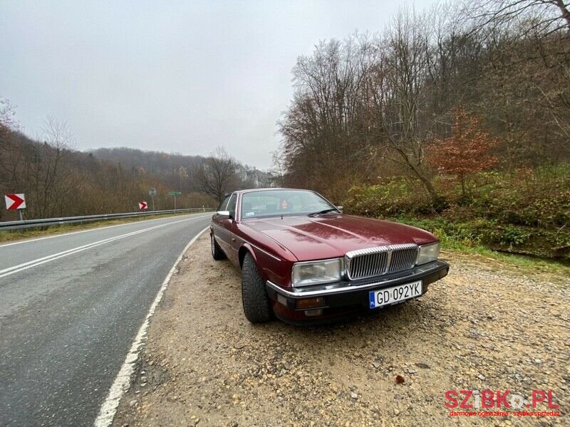 1992' Jaguar XJ40 photo #3
