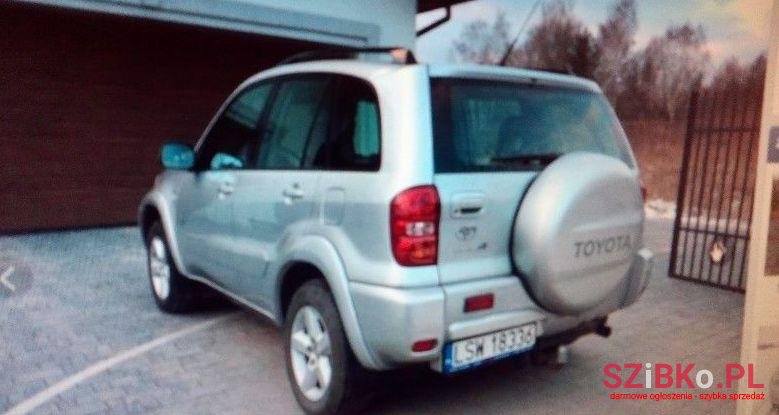 2004' Toyota Rav-4 photo #1