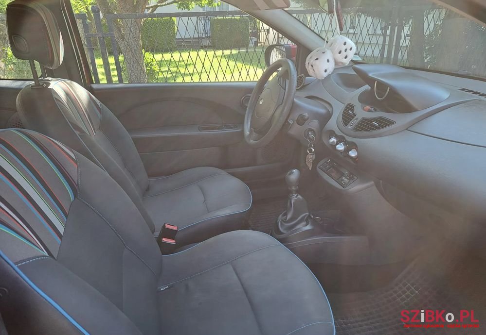 2012' Renault Twingo photo #6