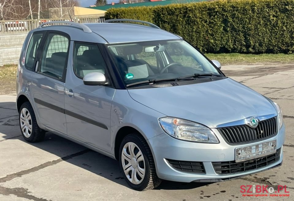 2011' Skoda Roomster photo #3